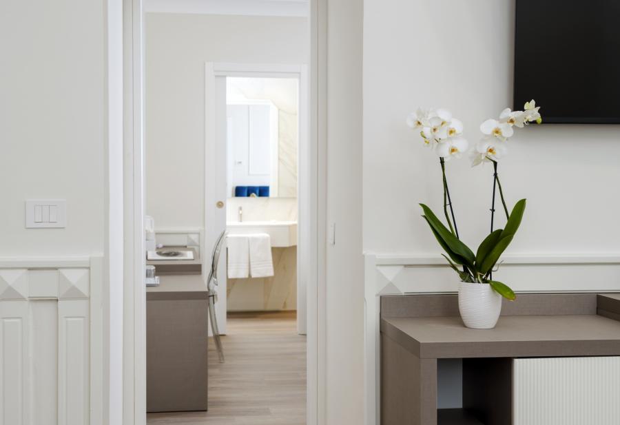 Suite with Jacuzzi for Couples & Family